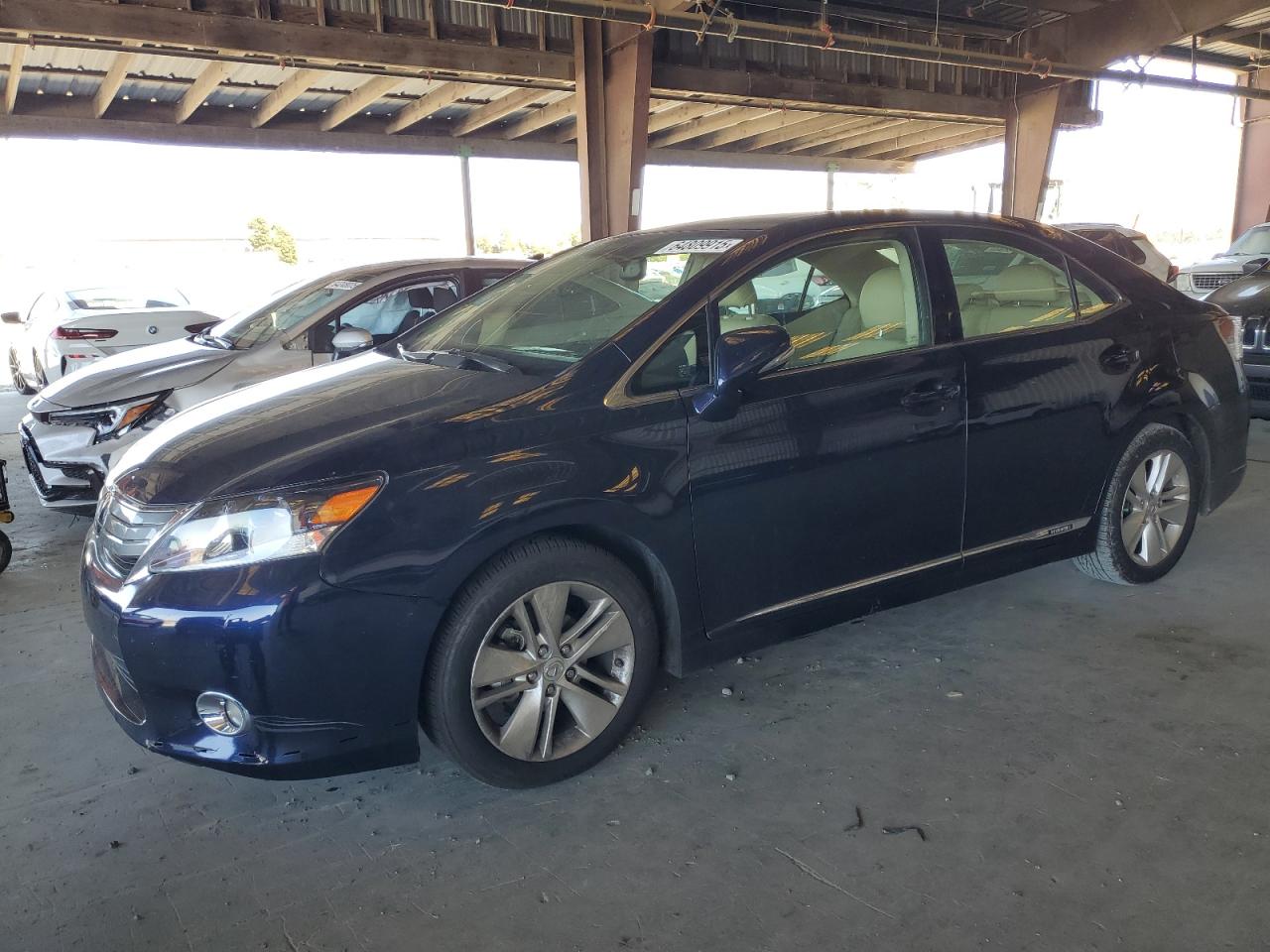 2011 Lexus HS 250h, VIN JTHBB1BA4B2044572 — Side
