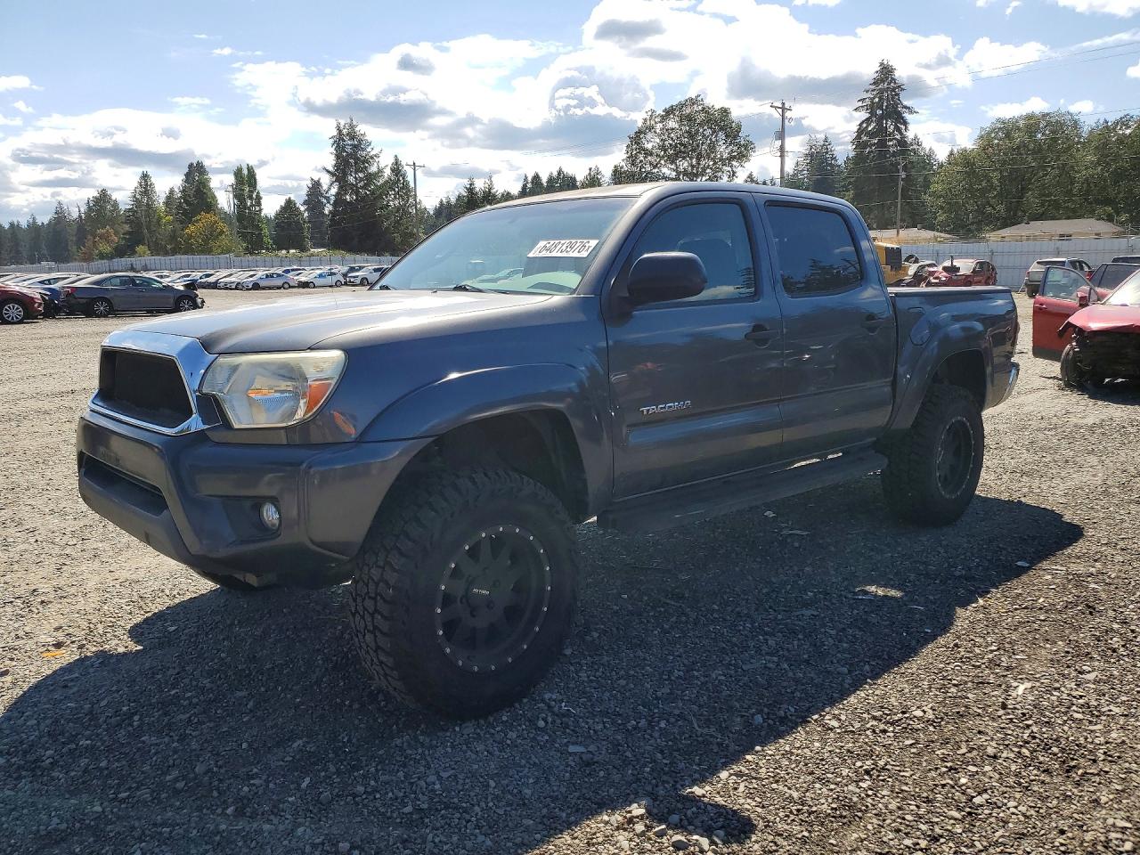 2014 Toyota Tacoma PreRunner, VIN 3TMJU4GN7EM167106 — Rear end