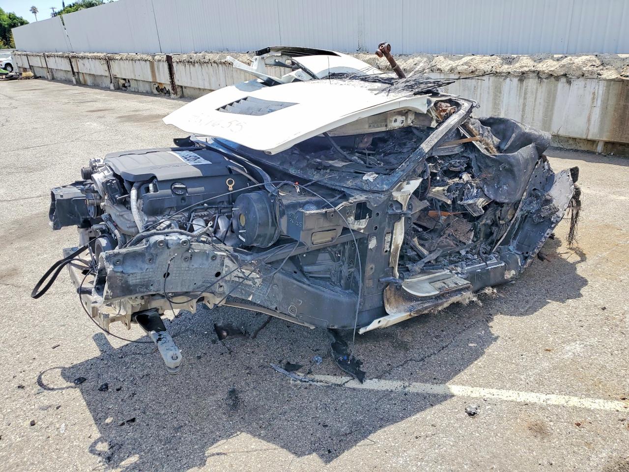 2014 Chevrolet Corvette 3LT, VIN 1G1YF2D75E5129214 — Пожар