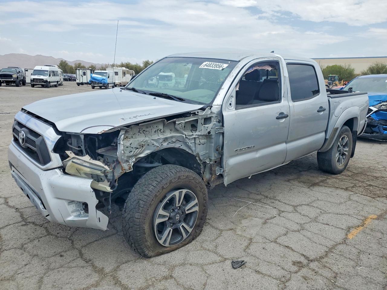 2012 Toyota Tacoma PreRunner, VIN 5TFJU4GNXCX014601 — Front end