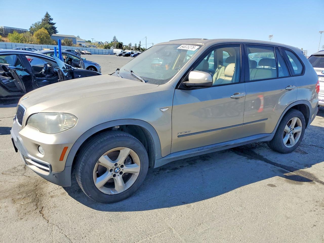 2010 BMW X5 30i, VIN 5UXFE4C53AL276875 — Front end