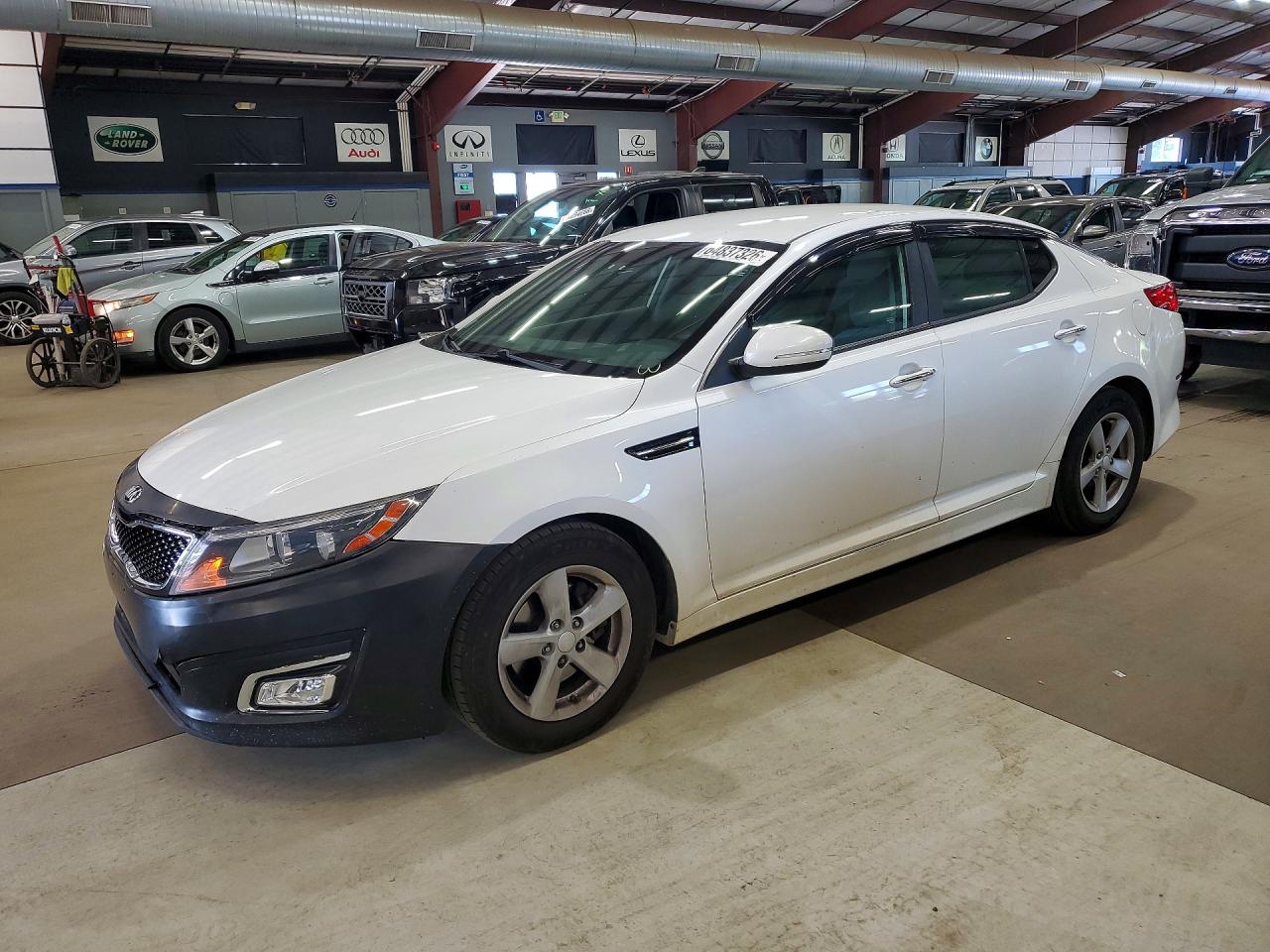 2014 Kia Optima LX, VIN KNAGM4A79E5462960 — Front end