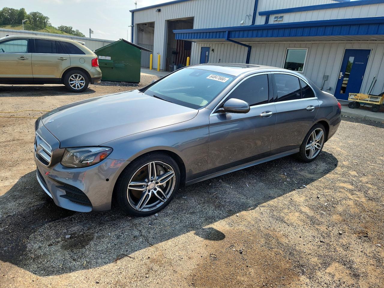 2017 Mercedes-Benz E 300 Luxury, VIN WDDZF4KB8HA146850 — Front end