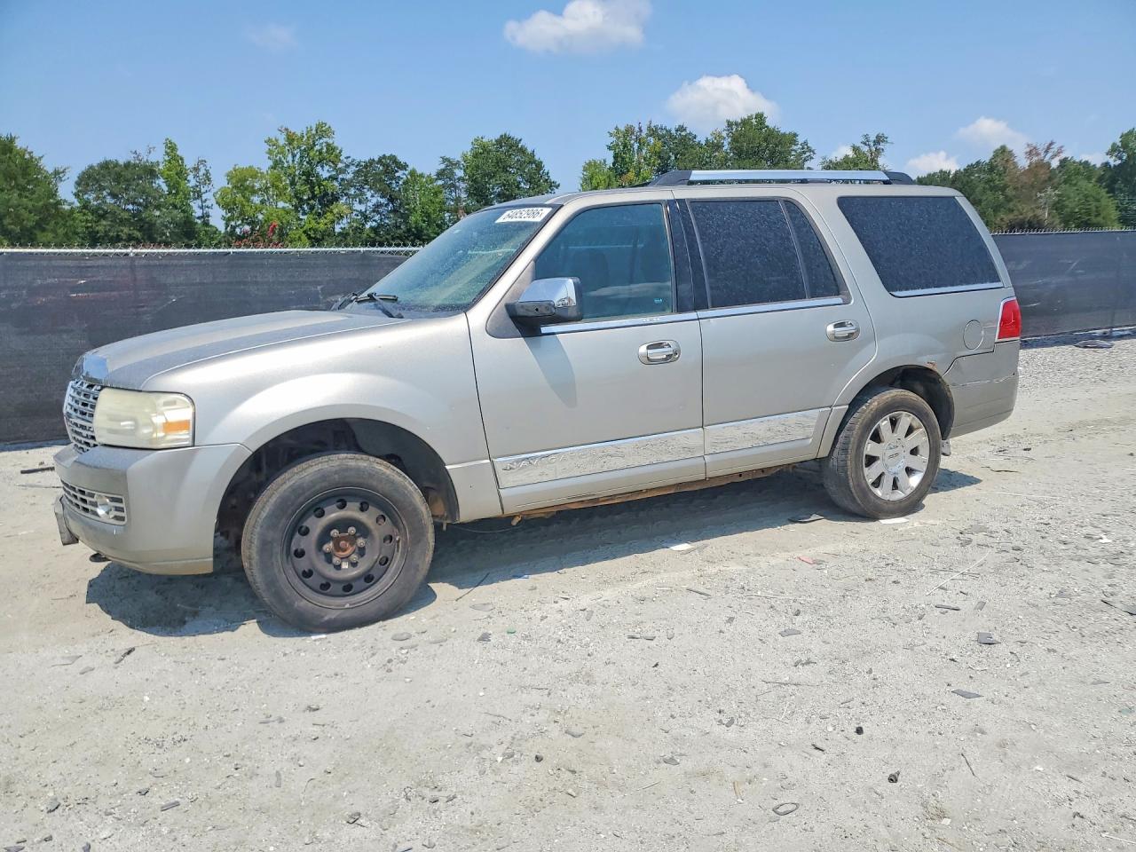 2008 Lincoln Navigator, VIN 5LMFU28548LJ06545 — Мелкие вмятины и царапины