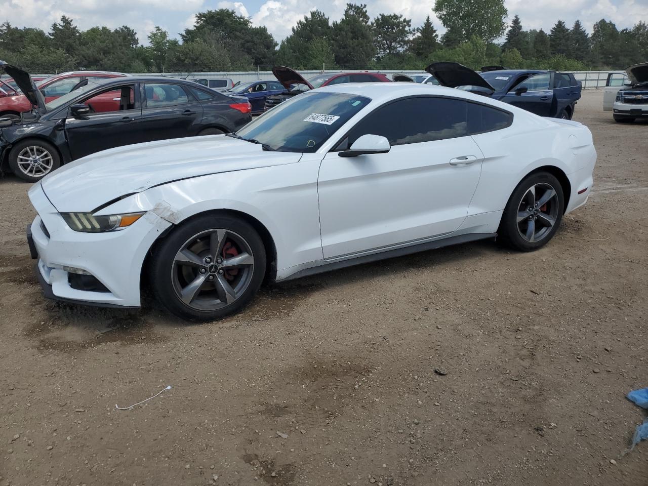 2015 Ford Mustang V6, VIN 1FA6P8AM9F5336107 — Front end