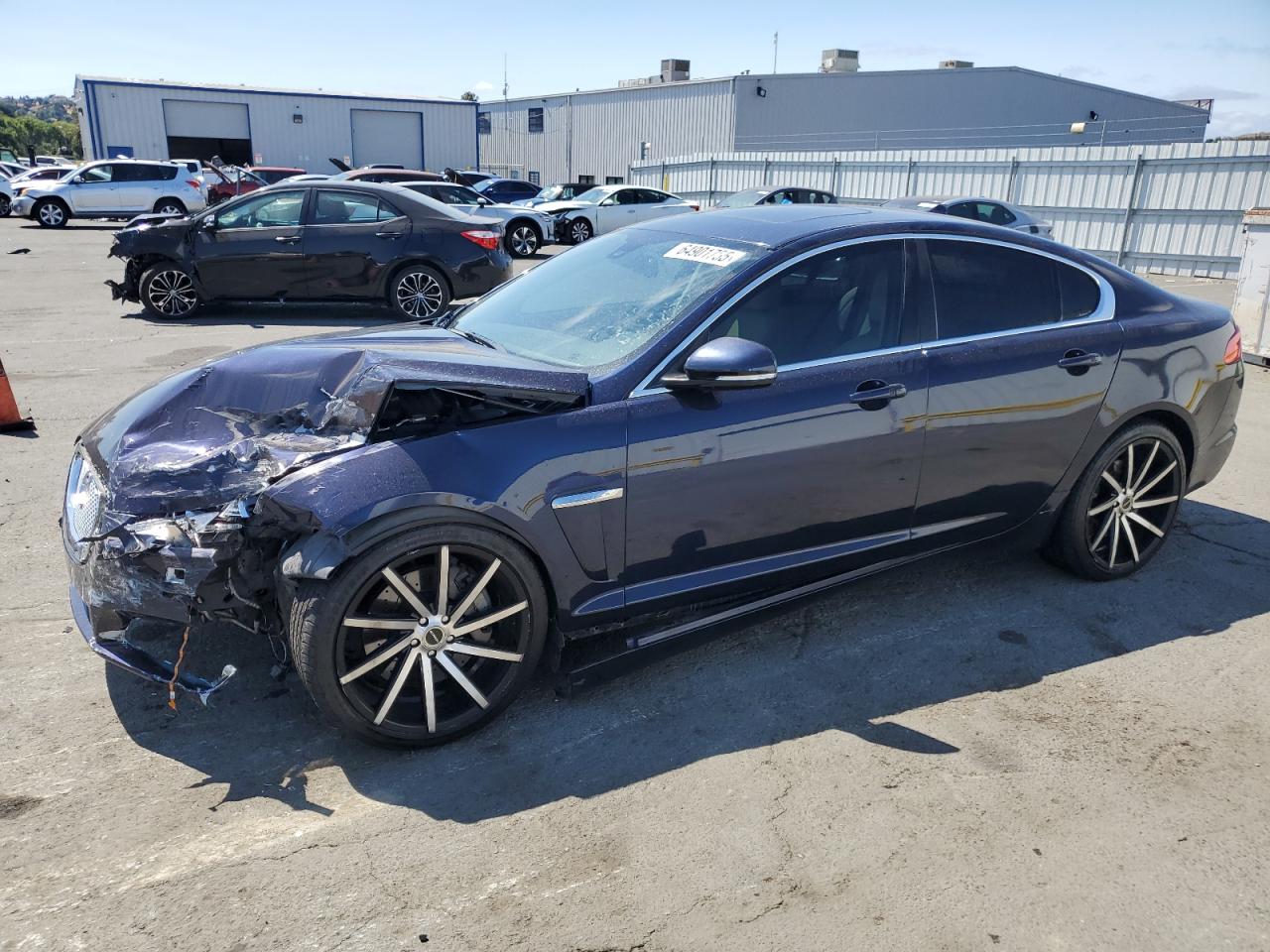 2015 Jaguar XF T Premium, VIN SAJWA0FS5FPU77556 — Front end