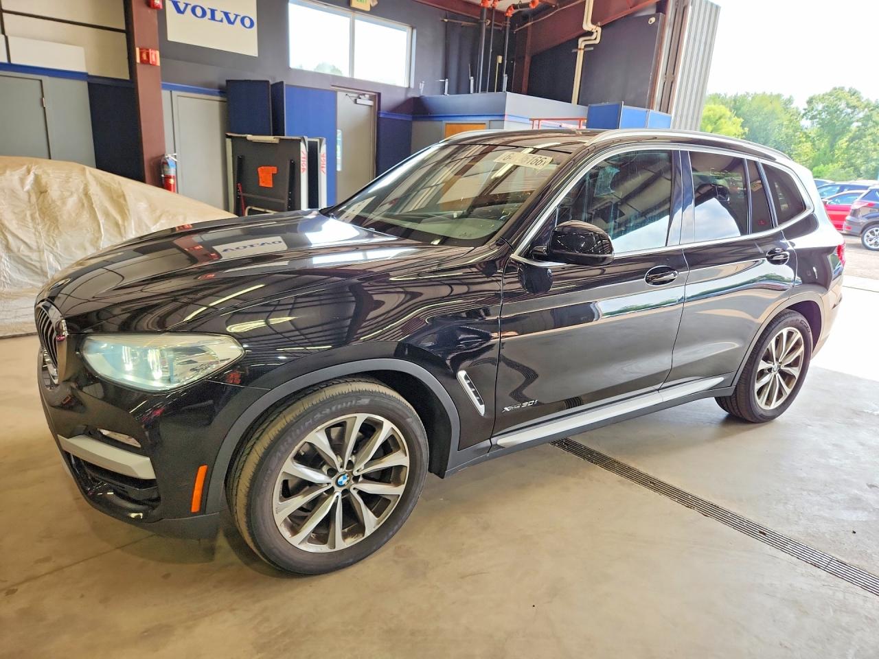 2018 BMW X3 xDrive30i, VIN 5UXTR9C56JLD61233 — Minor dents and scratches