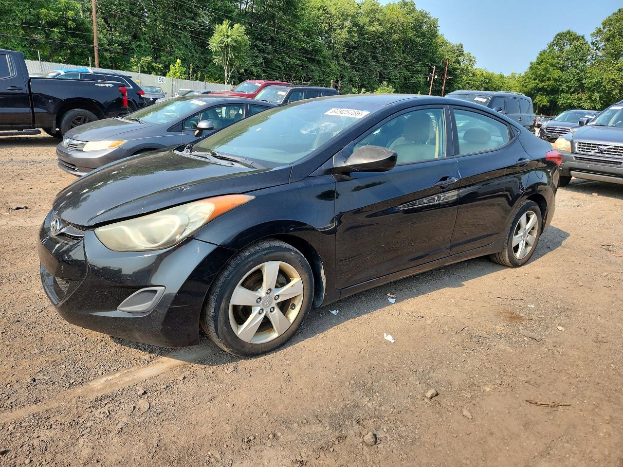 2011 Hyundai Elantra Limited, VIN 5NPDH4AE1BH040489 — Minor dents and scratches