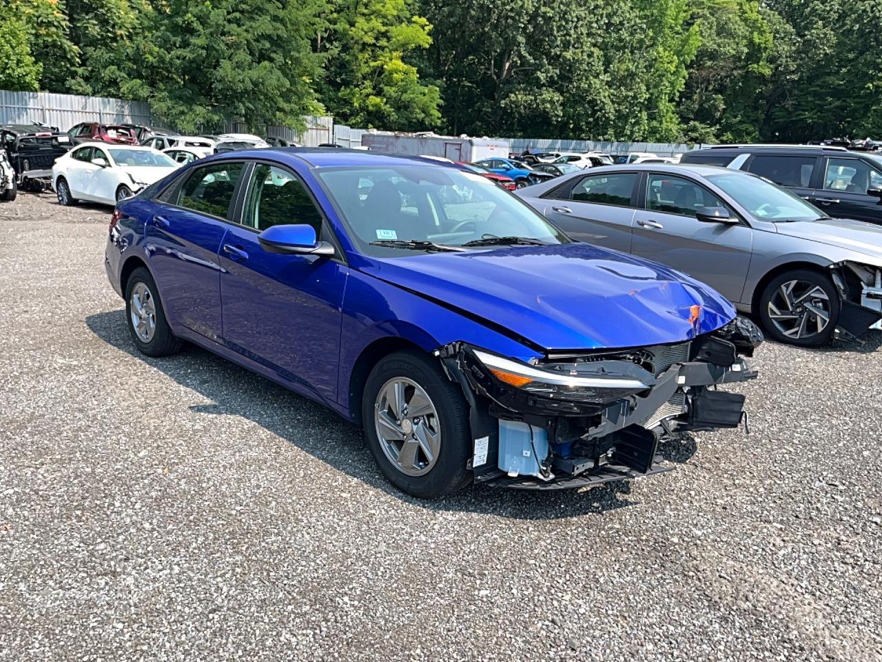 2024 Hyundai Elantra SE, VIN KMHLL4DG7RU841821 — Front end