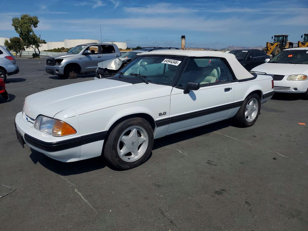 1989 Ford Mustang, VIN 1FABP44E2KF180315 — Мелкие вмятины и царапины