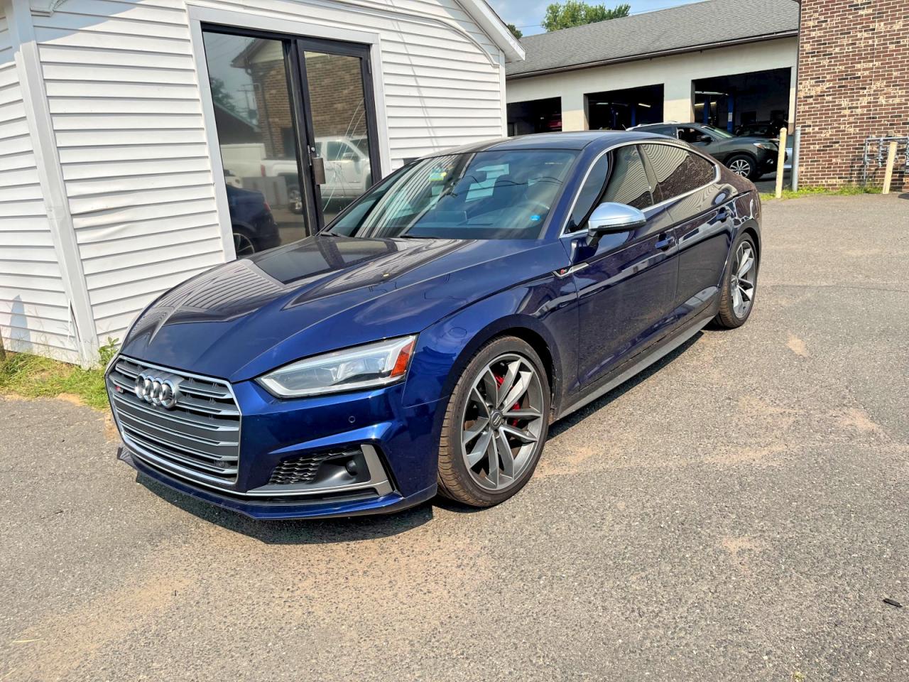 2018 Audi S5 Sportback Prestige, VIN WAUC4CF55JA011381 — Minor dents and scratches