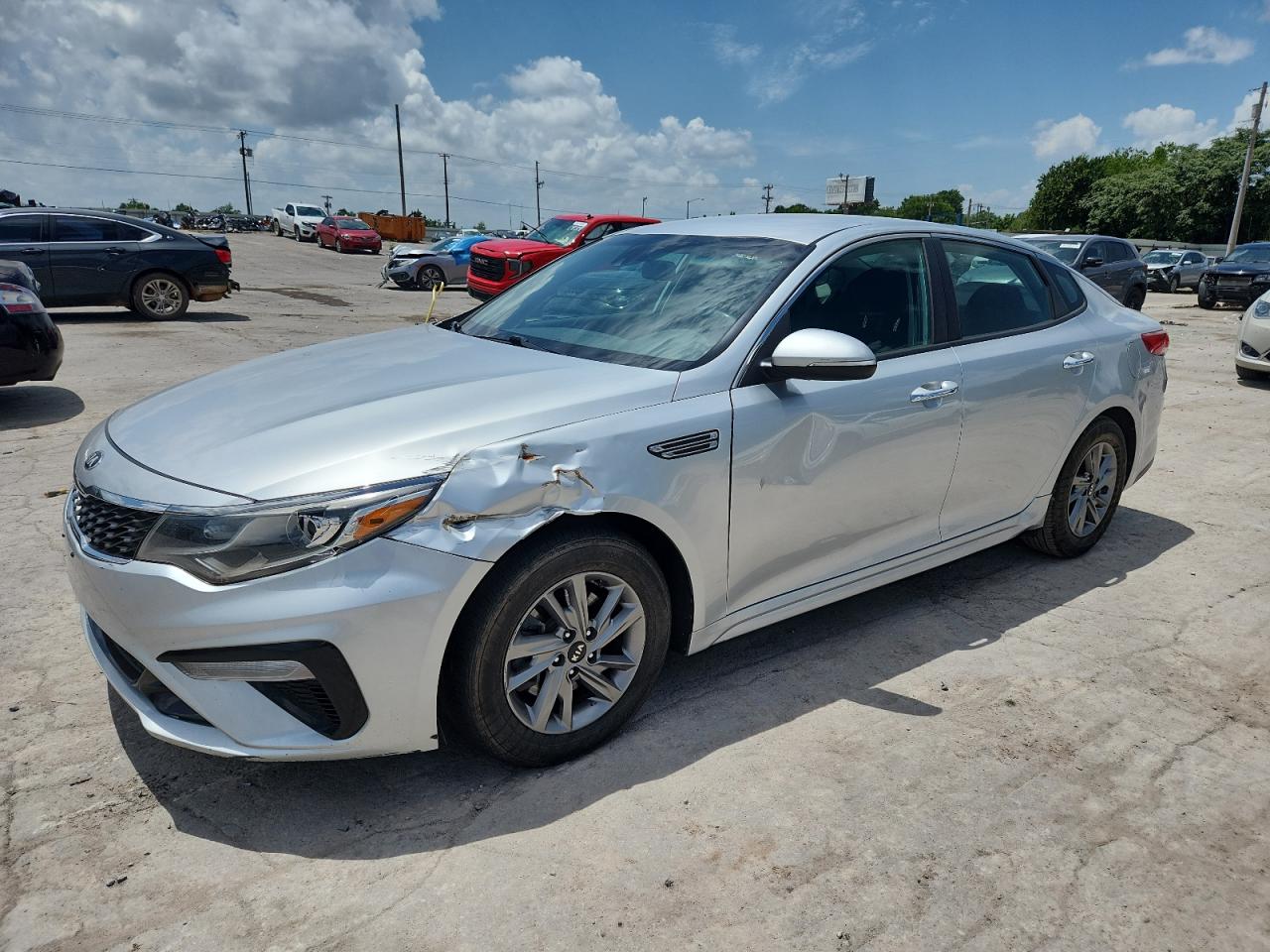 2019 Kia Optima LX, VIN 5XXGT4L30KG284248 — Front end