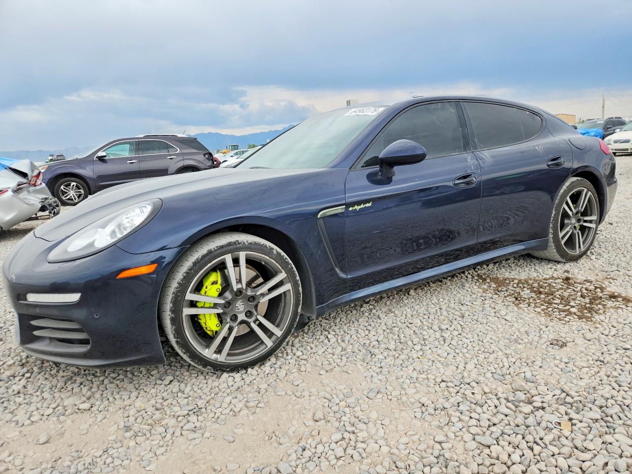 2016 Porsche Panamera S E-Hybrid, VIN WP0AD2A72GL040623 — Minor dents and scratches