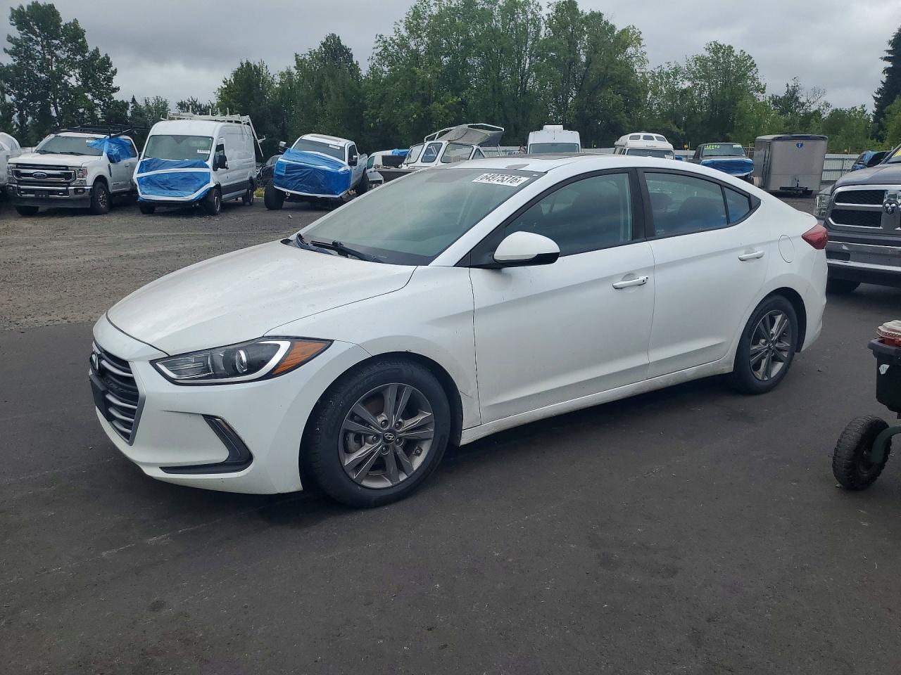 2018 Hyundai Elantra SEL, VIN 5NPD84LF8JH315098 — Minor dents and scratches