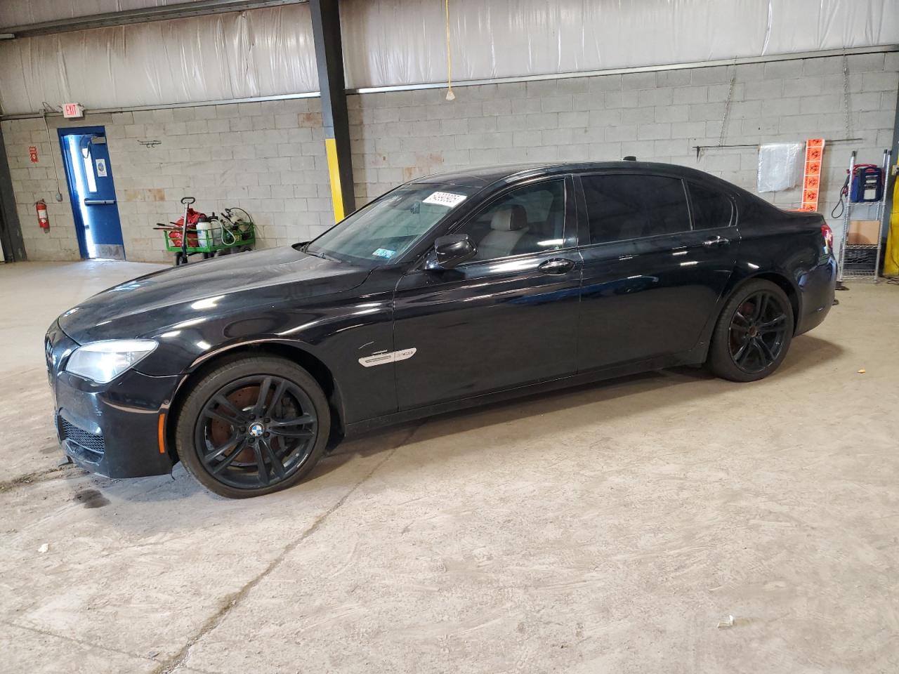 2011 BMW 7 Series 750Li xDrive, VIN WBAKC8C55BC431650 — Front end