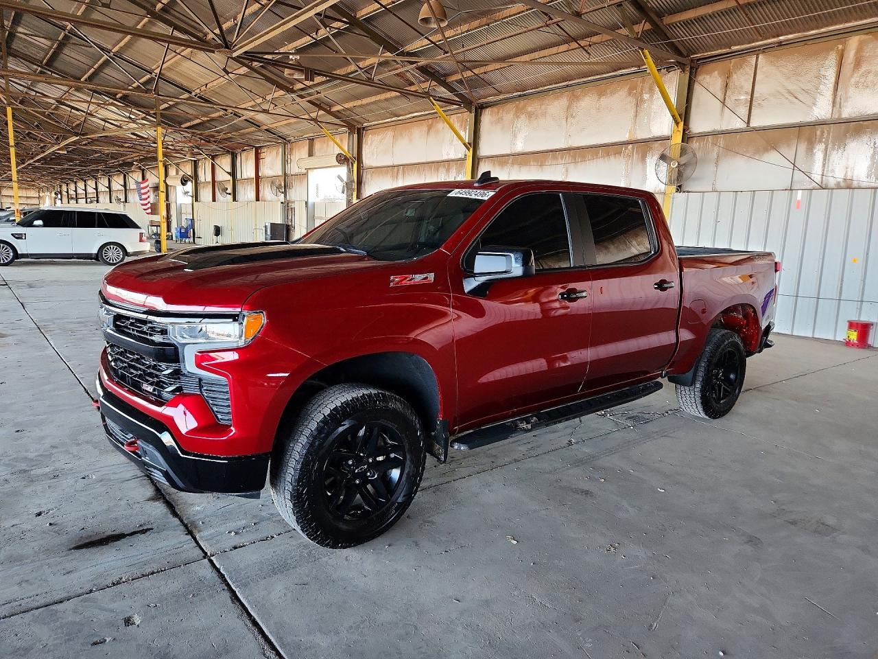 2024 Chevrolet Silverado 1500 LT Trail Boss, VIN 3GCUDFED9RG416450 — Мелкие вмятины и царапины