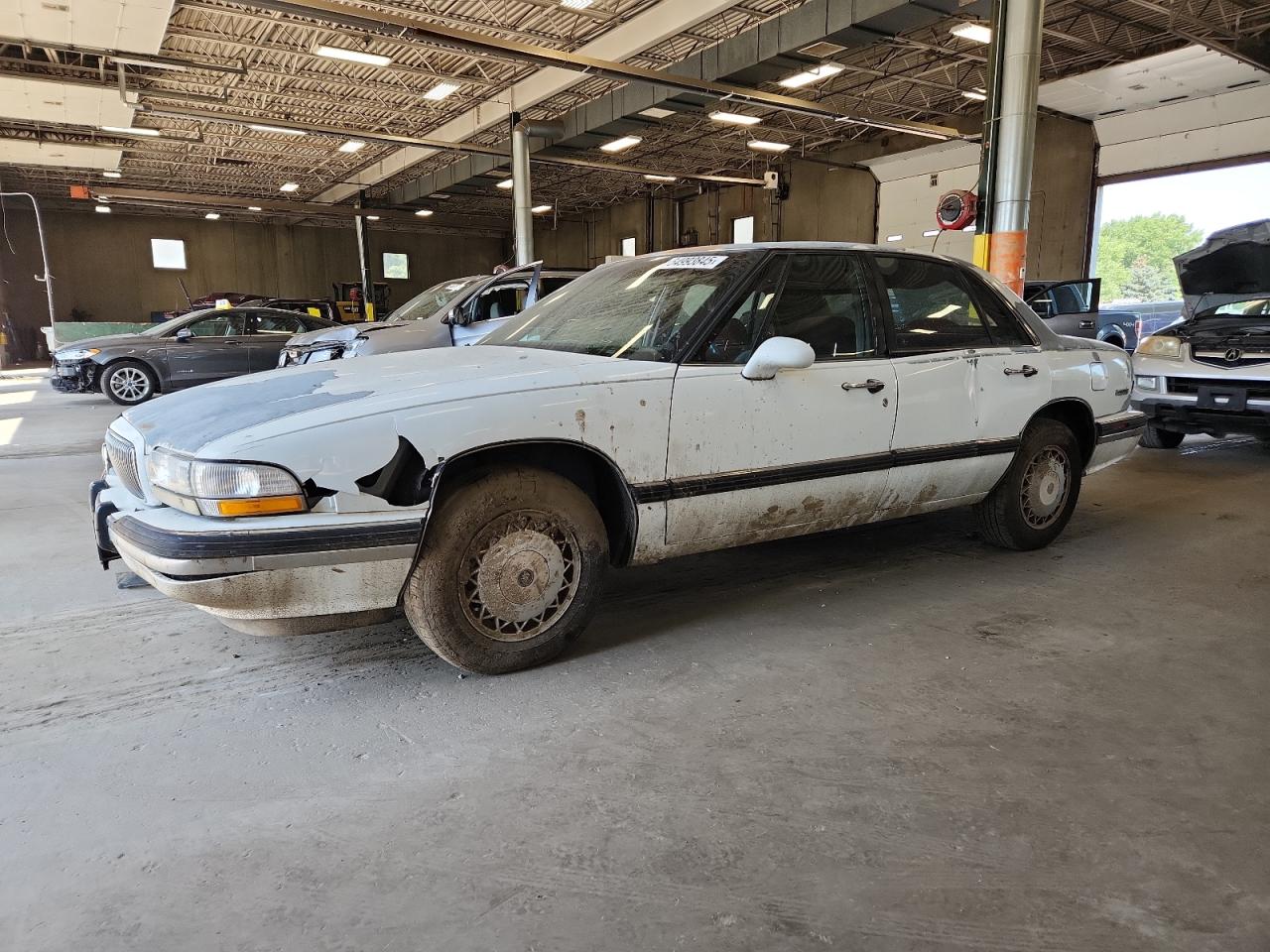 1994 Buick LeSabre Custom, VIN 1G4HP52L5RH457979 — Front end