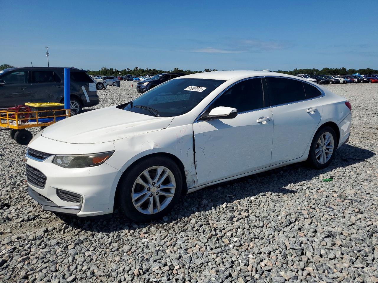 2017 Chevrolet Malibu LT, VIN 1G1ZE5ST2HF222859 — Side