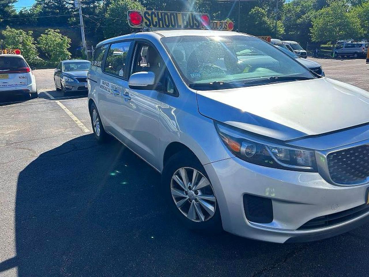 2017 Kia Sedona L, VIN KNDMA5C18H6259666 — Обычный износ