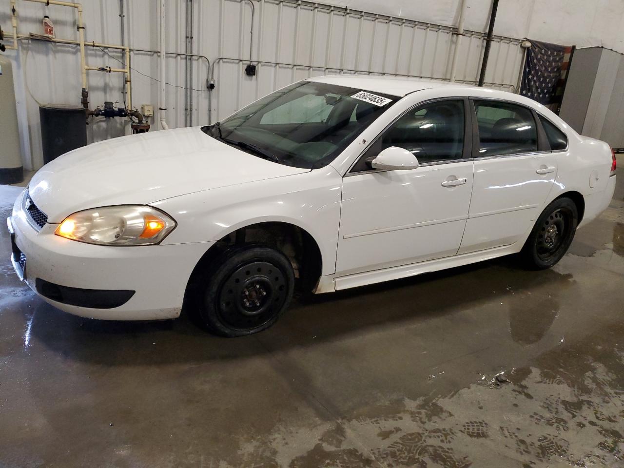 2013 Chevrolet Impala Police, VIN 2G1WD5E38D1262141 — Rear end
