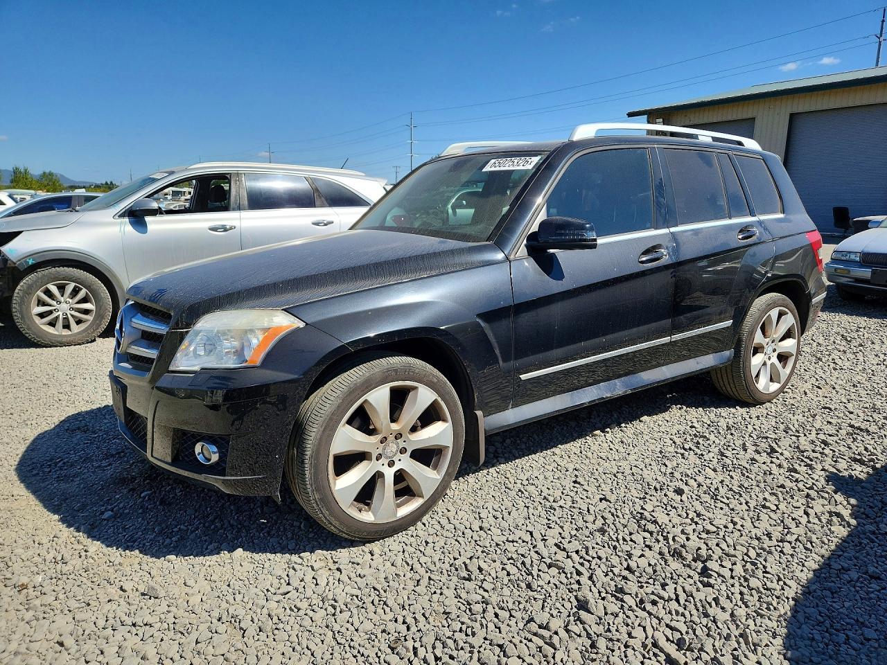 2010 Mercedes-Benz GLK 350, VIN WDCGG8HB2AF495826 — Minor dents and scratches