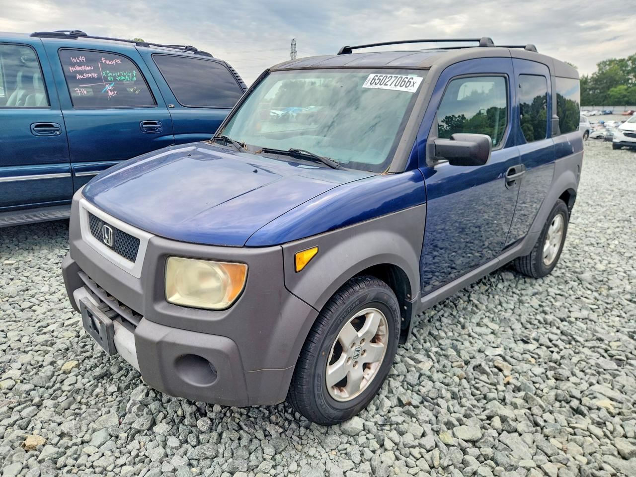 2003 Honda Element EX, VIN 5J6YH285X3L049422 — Мелкие вмятины и царапины