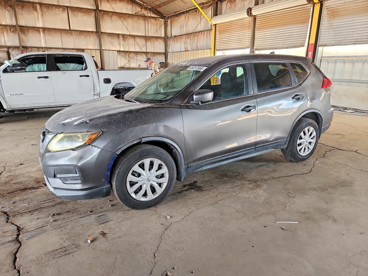 2017 Nissan Rogue S, VIN JN8AT2MT9HW134532 — Normal wear