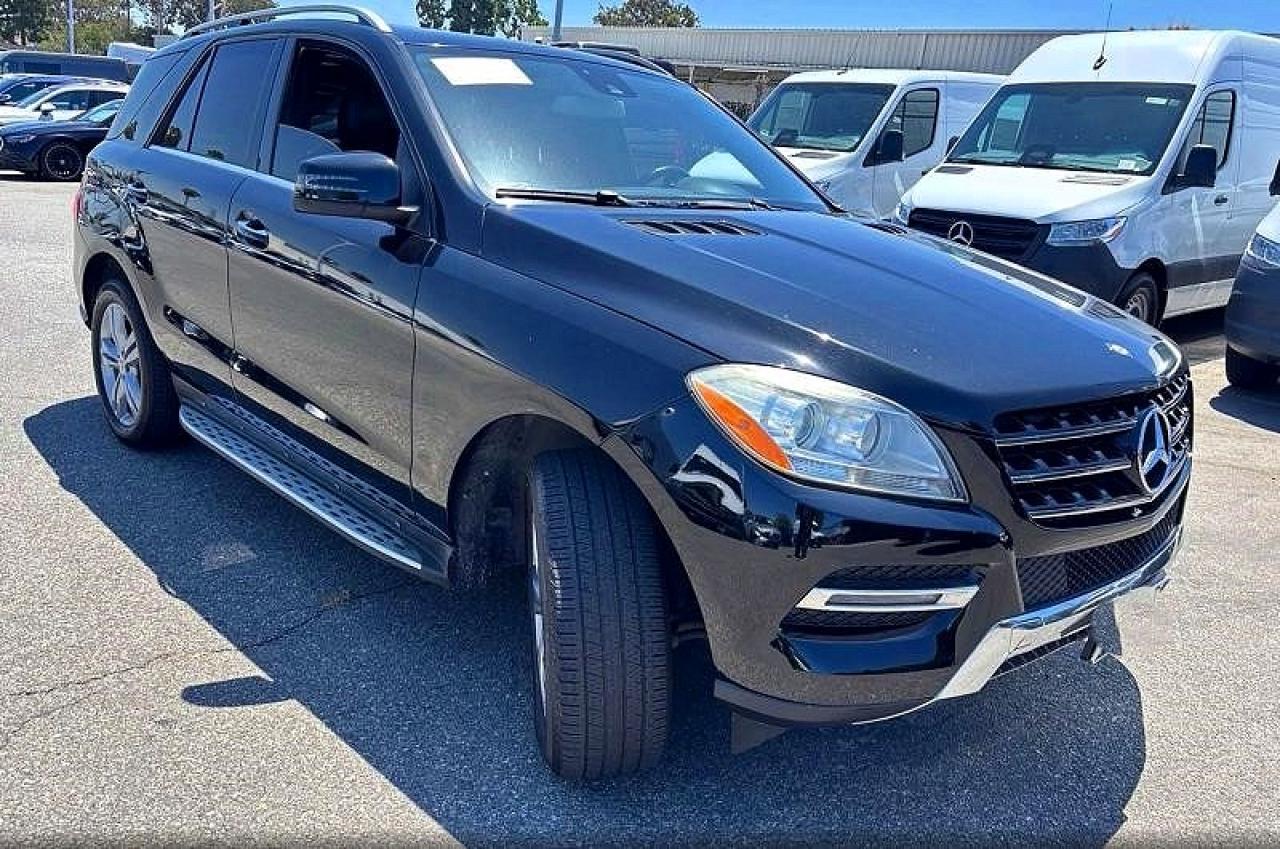 2014 Mercedes-Benz M 350, VIN 4JGDA5JB3EA296639 — Minor dents and scratches