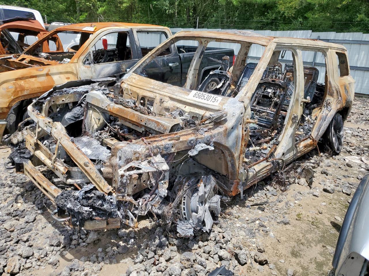2023 Rivian R1S Launch Edition, VIN 7PDSGABL1PN020846 — Burn