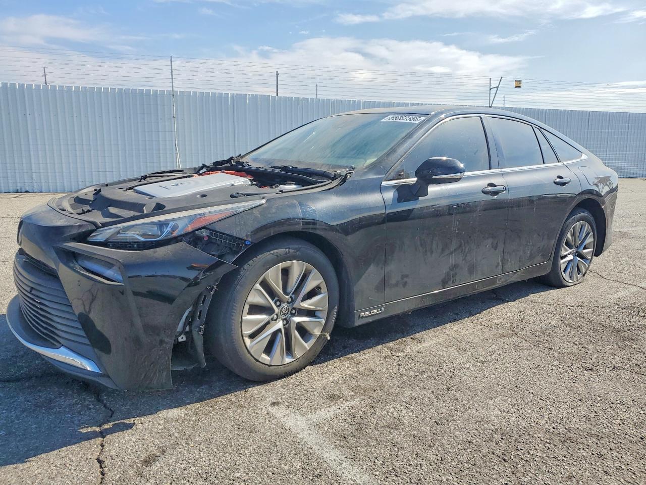 2022 Toyota Mirai XLE, VIN JTDAAAAA5NA006859 — Перед