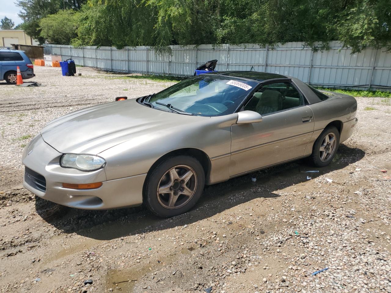 2000 Chevrolet Camaro, VIN 2G1FP22K7Y2164378 — Side