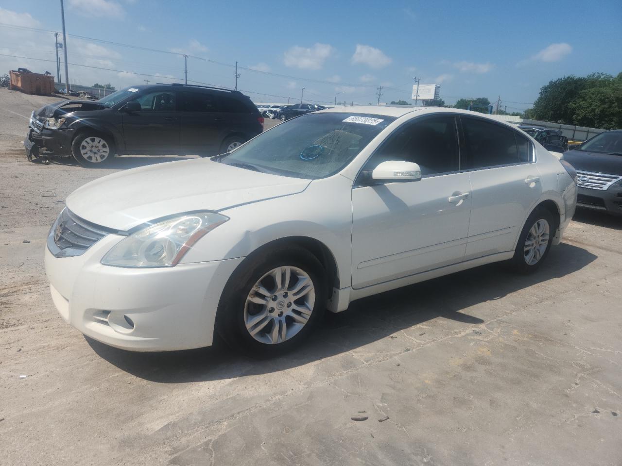 2011 Nissan Altima S, VIN 1N4AL2AP5BN489512 — Front end