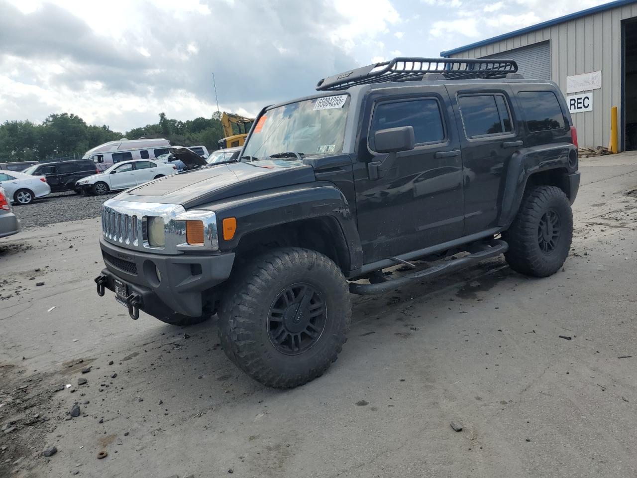 2008 Hummer H3 Luxury, VIN 5GTEN13E988152417 — Undercarriage