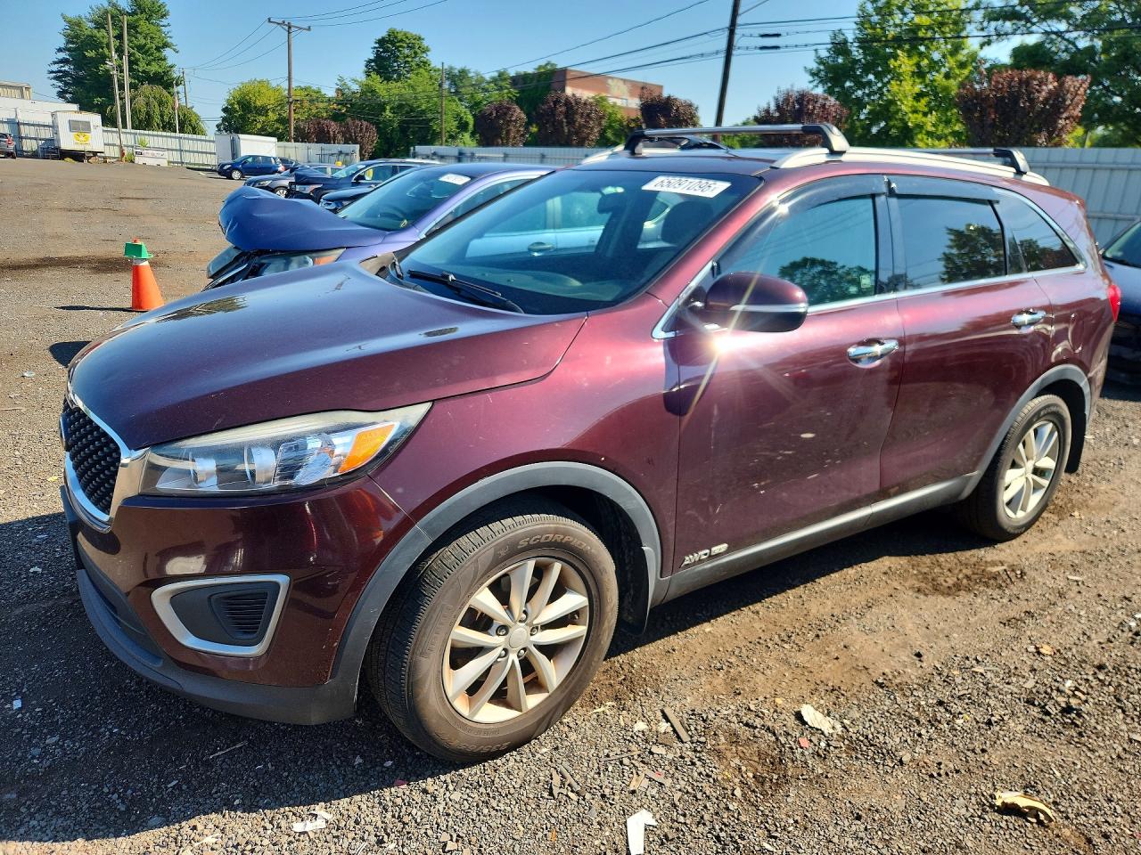 2017 Kia Sorento LX, VIN 5XYPGDA51HG202816 — Зад