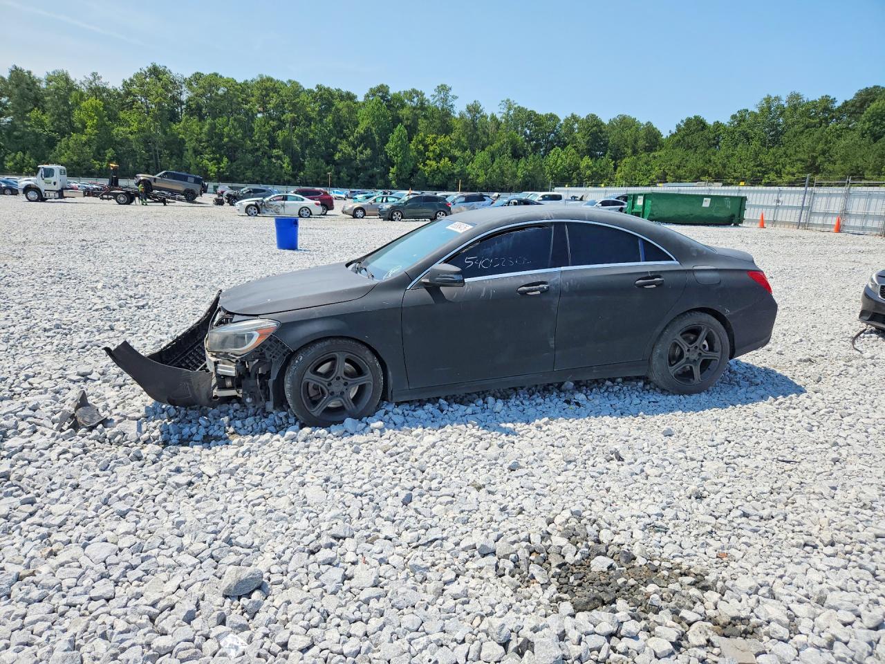 2014 Mercedes-Benz CLA 250, VIN WDDSJ4GB6EN144639 — Перед