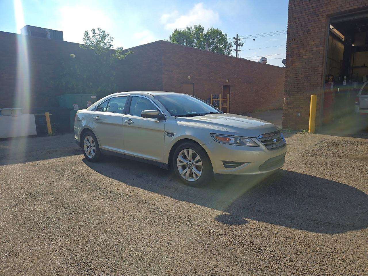 2010 Ford Taurus SEL, VIN 1FAHP2HW0AG152636 — Mechanical