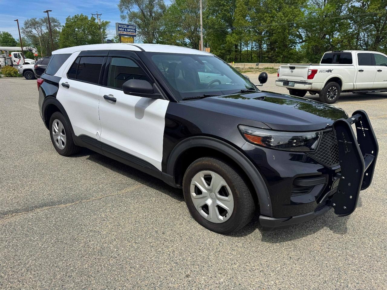 2020 Ford Police Interceptor Utility, VIN 1FM5K8AB3LGA71201 — Мелкие вмятины и царапины