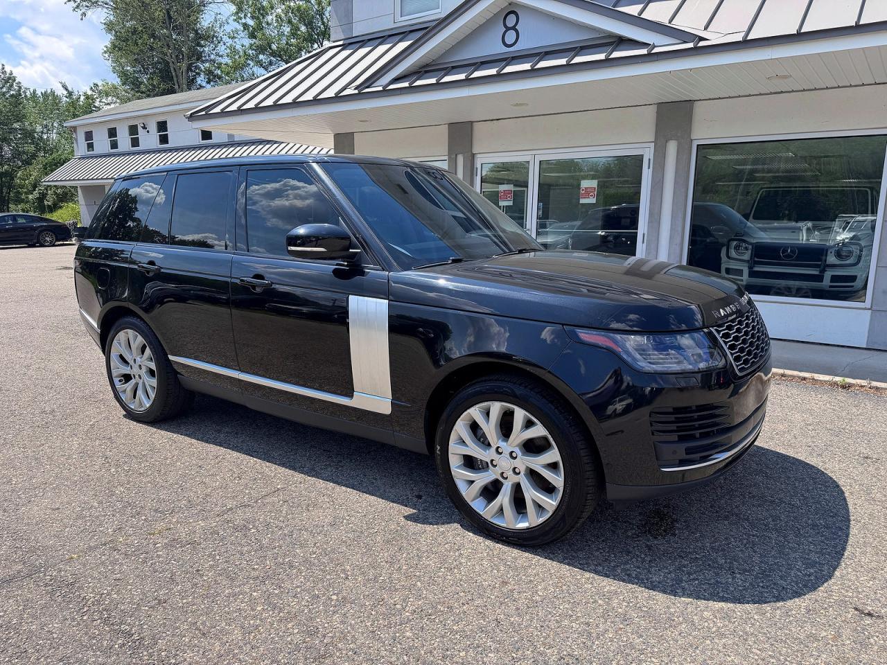 2019 Land Rover Range Rover HSE, VIN SALGS2SV7KA516858 — Minor dents and scratches