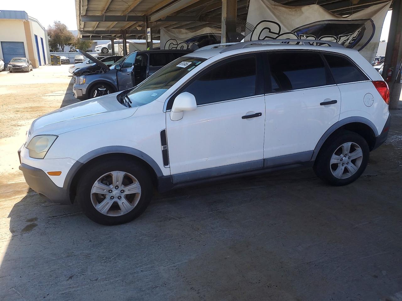 2014 Chevrolet Captiva Sport LS, VIN 3GNAL2EK7ES514338 — Rear end