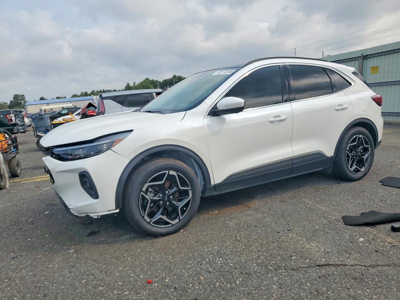 2026 Ford Escape Platinum, VIN 1FMCU9JZ5TUA15069 — Front end