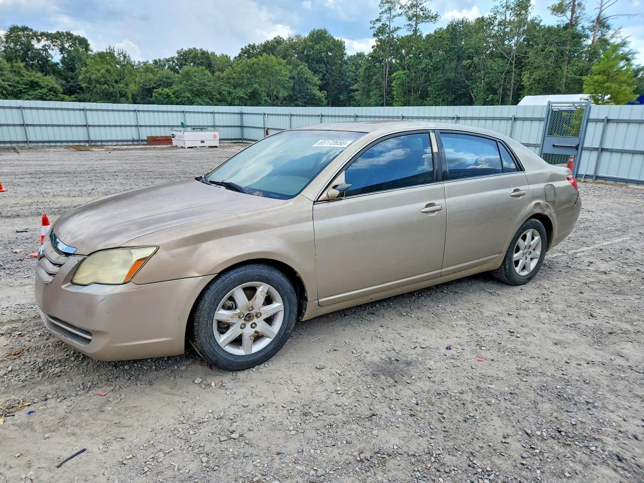 2006 Toyota Avalon XLS, VIN 4T1BK36B56U125571 — Перед