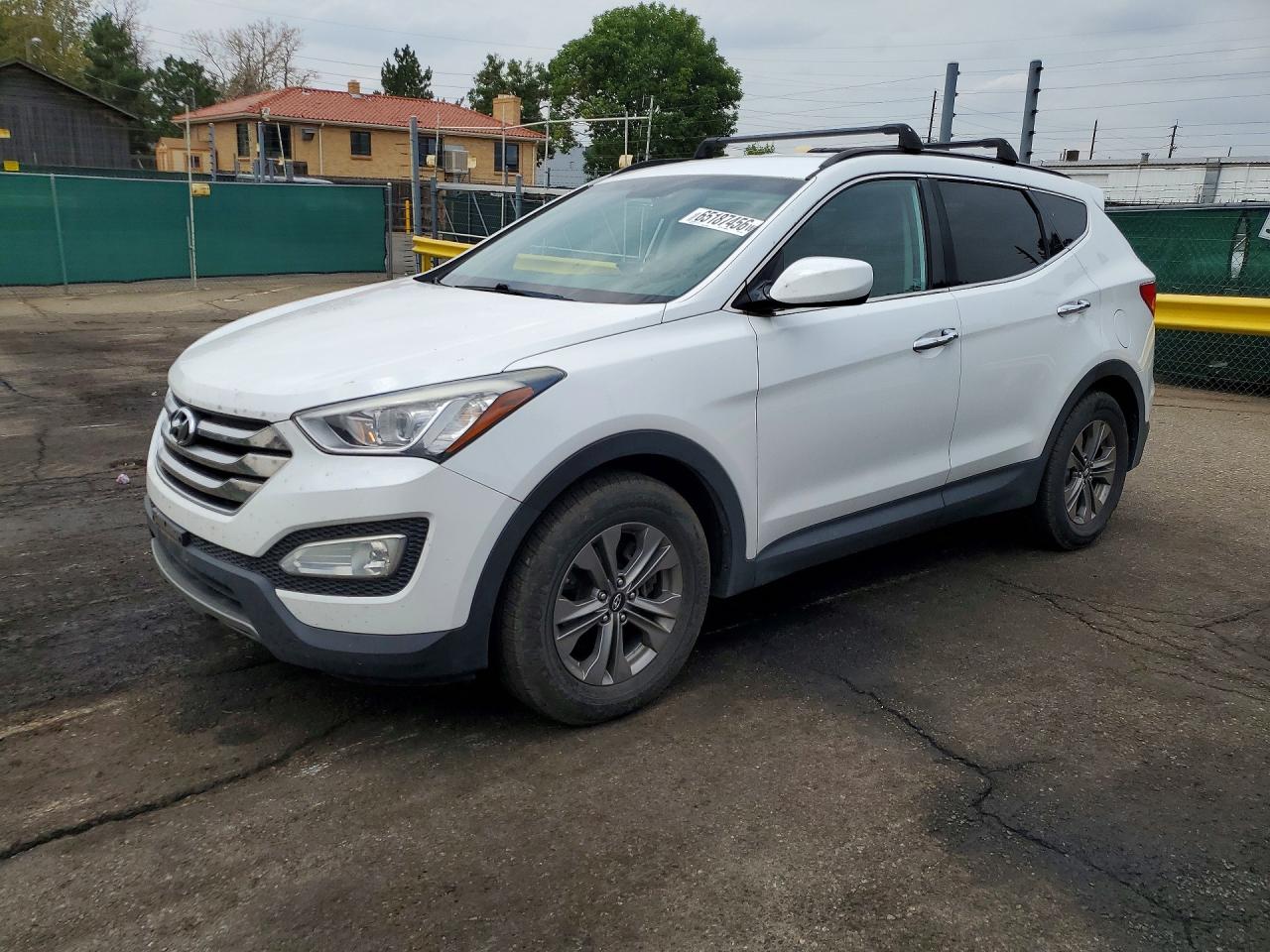 2016 Hyundai Santa Fe, VIN 5XYZUDLB7GG379776 — Мелкие вмятины и царапины