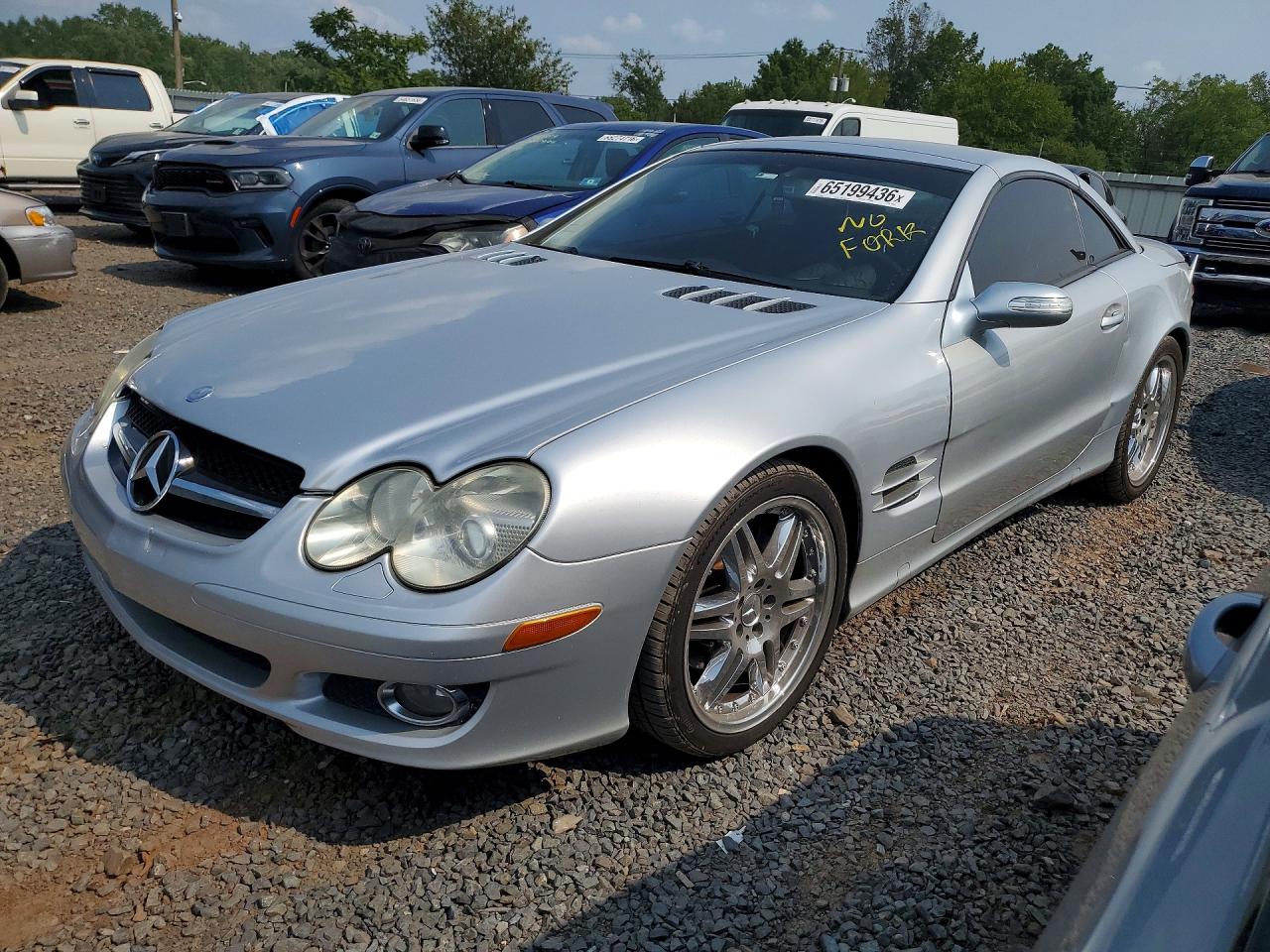 2007 Mercedes-Benz SL 550, VIN WDBSK71F37F122453 — Minor dents and scratches