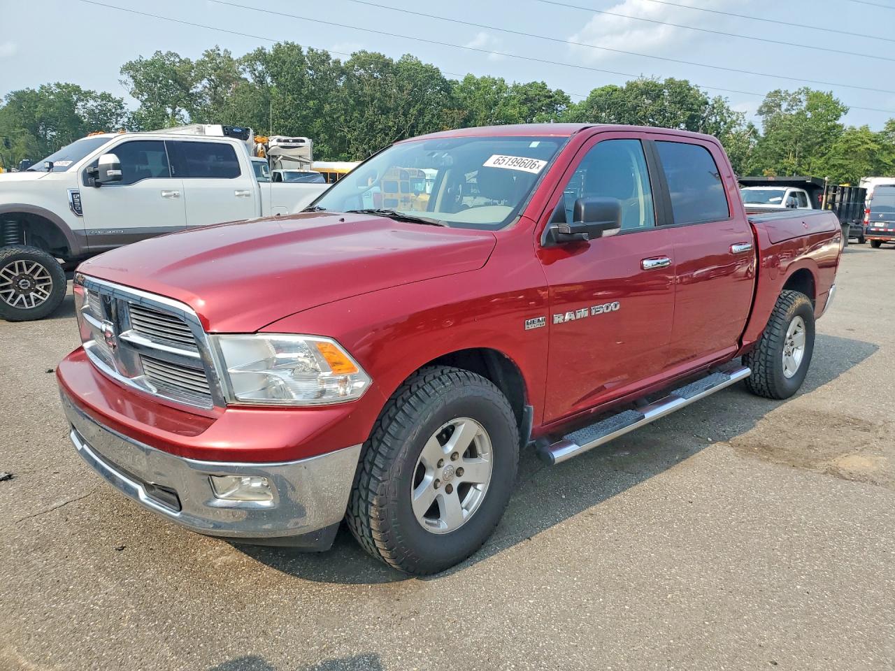 2011 Ram 1500 Sport, VIN 1D7RV1CT9BS643223 — Бок