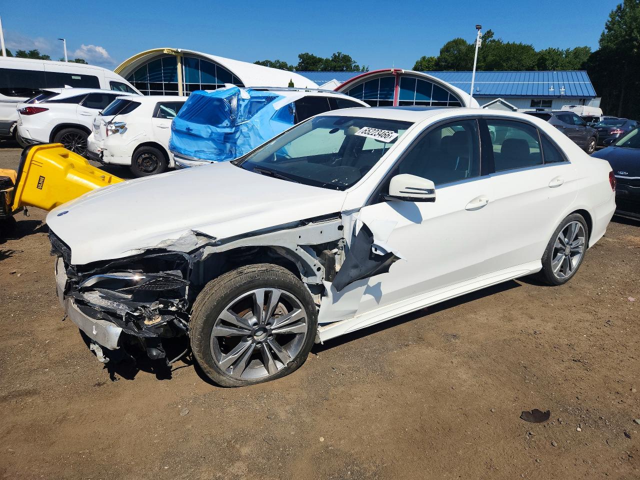 2014 Mercedes-Benz E 350 Sport, VIN WDDHF5KB9EB022559 — Перед