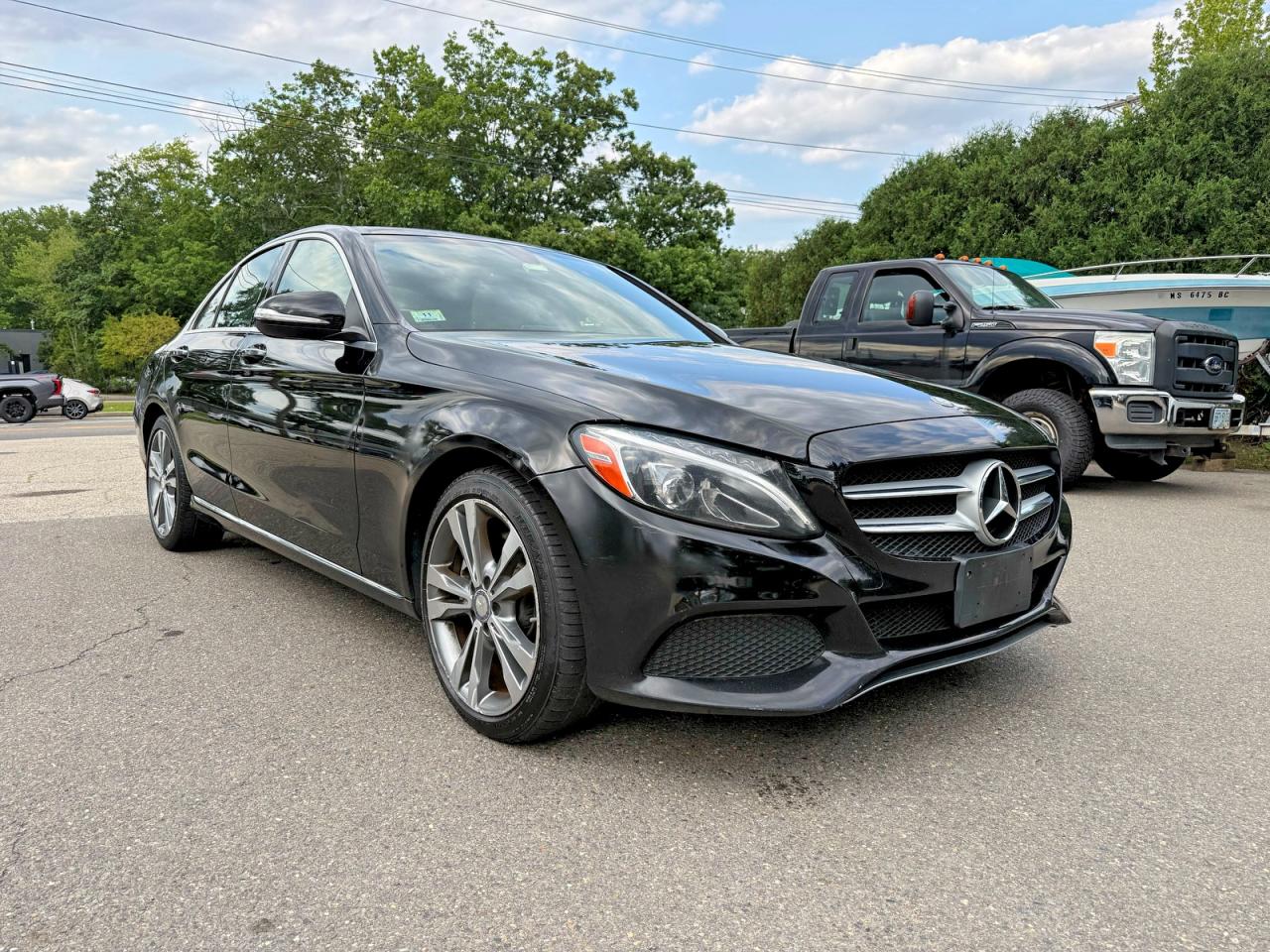2015 Mercedes-Benz C 300, VIN 55SWF4KB6FU001502 — Normal wear