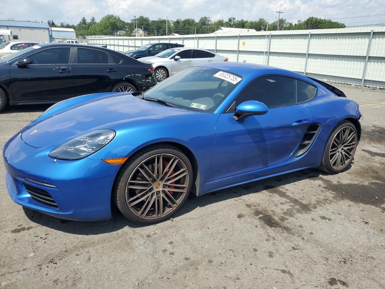 2017 Porsche 718 Cayman S, VIN WP0AB2A80HS285619 — Rear end