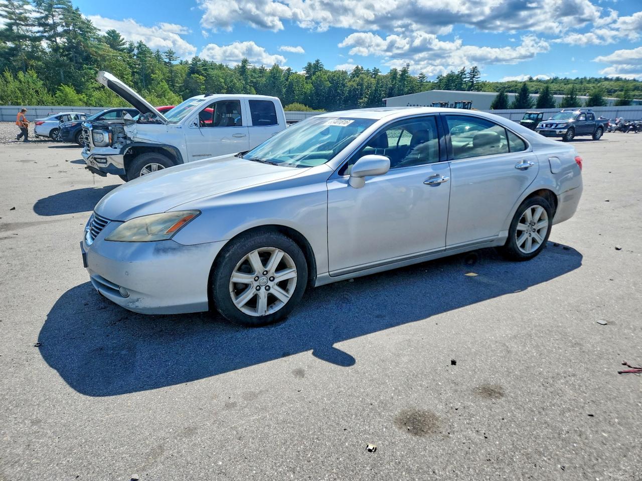 2009 Lexus ES 330, VIN JTHBJ46G892321205 — Rear end