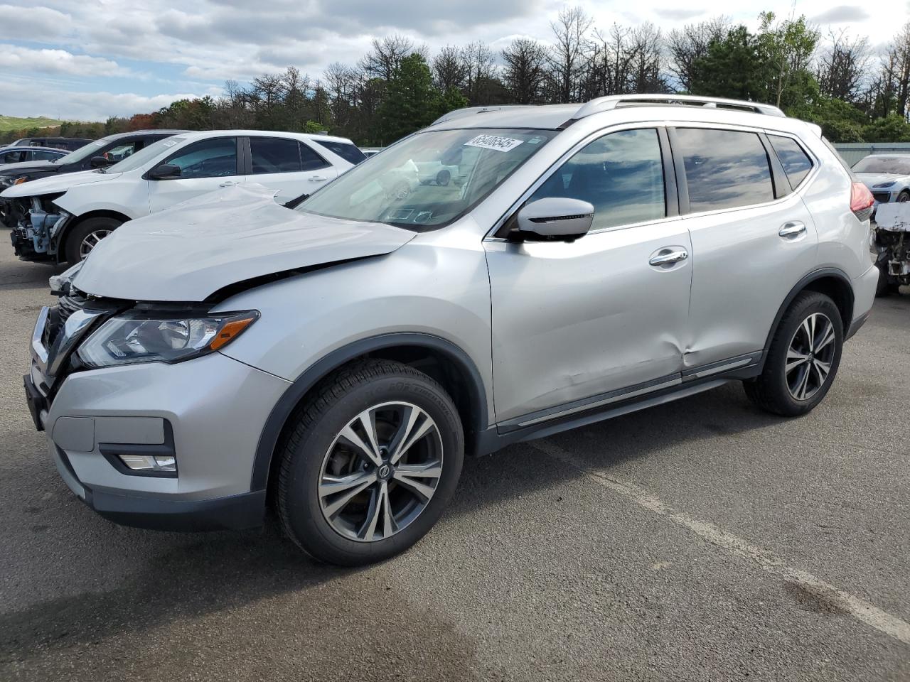 2017 Nissan Rogue SV, VIN 5N1AT2MV3HC817174 — Missing or altered VIN