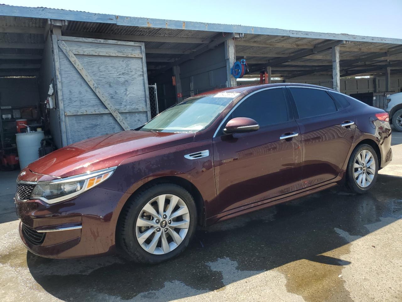 2016 Kia Optima LX, VIN 5XXGT4L34GG060276 — Prior damage history